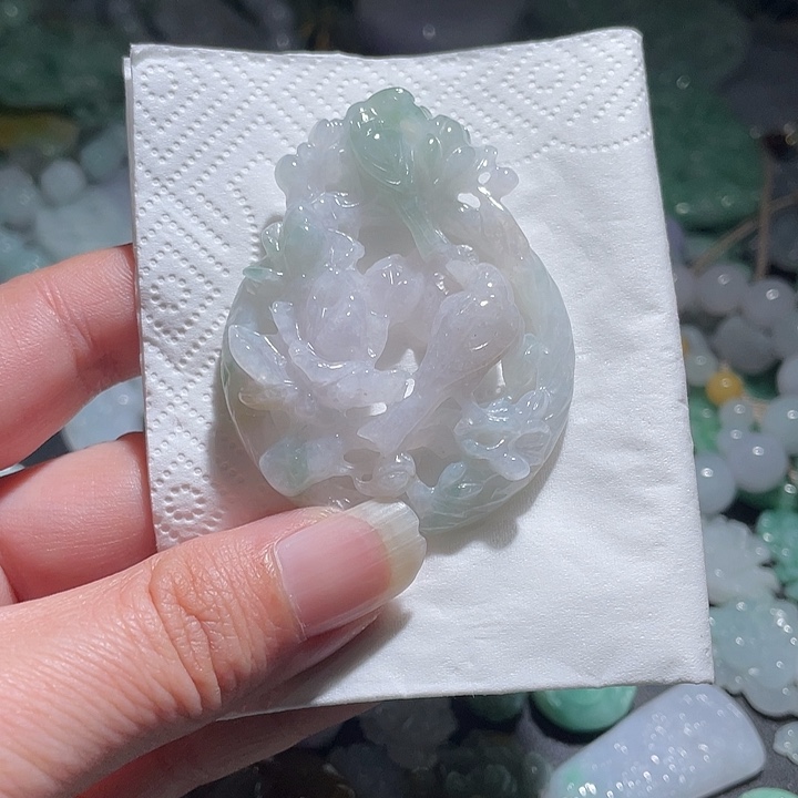 颈饰未镶嵌翡翠天