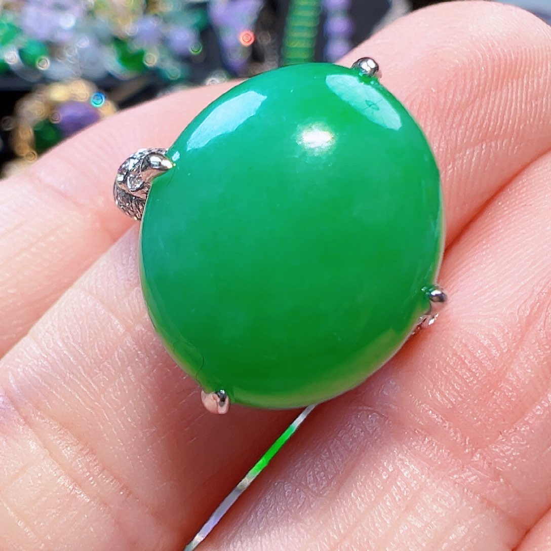 翡翠戒指18K金镶嵌签收后24小时鉴赏期