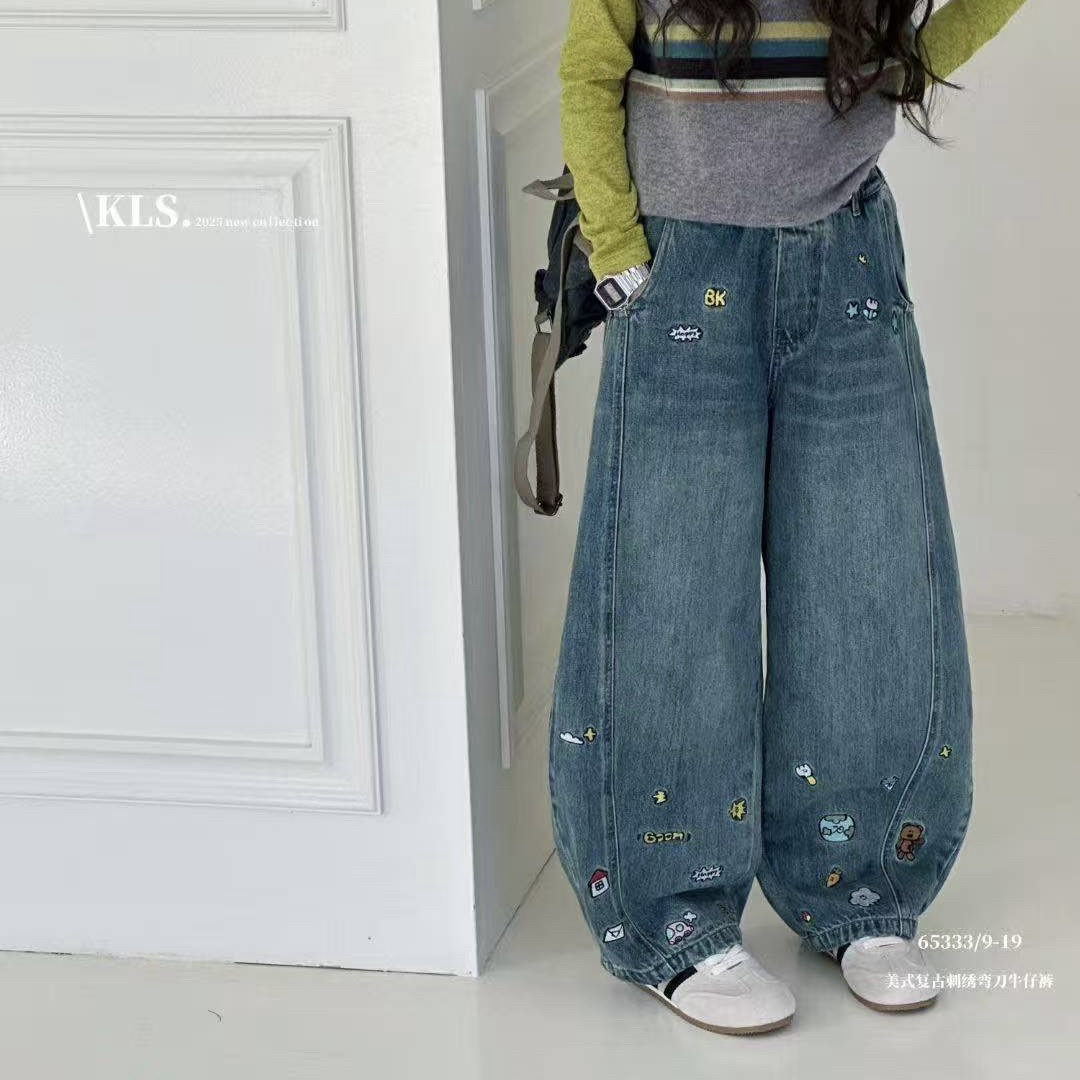 5333儿童刺绣牛仔弯刀裤