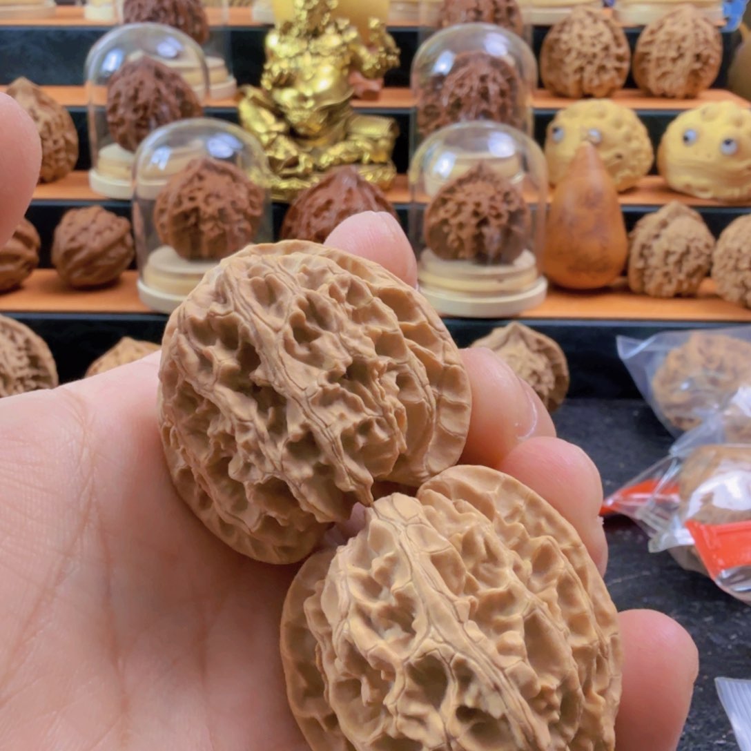 猴头核桃把件文玩核桃 苹果园狮子头