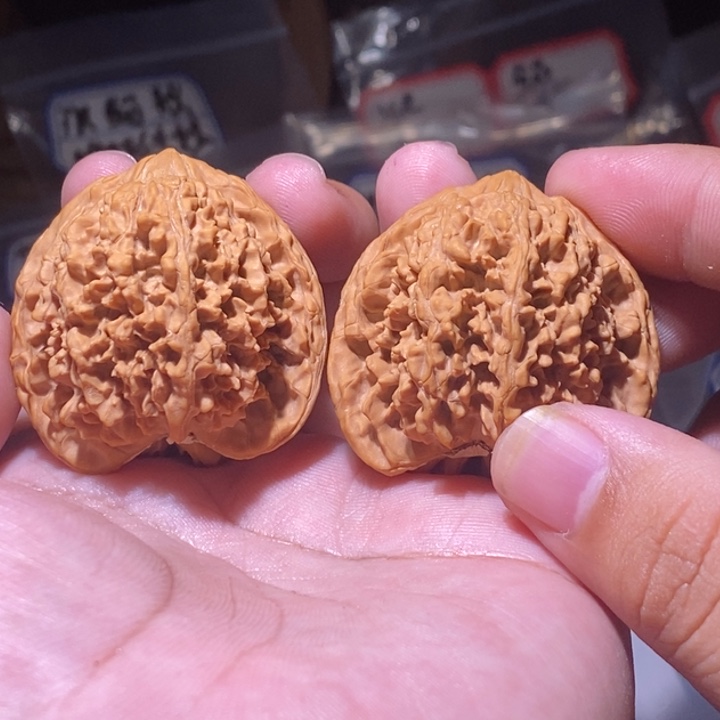 回***候文玩核桃吊坠41全品满天星