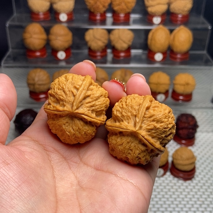 文玩核桃把件七星三棱6