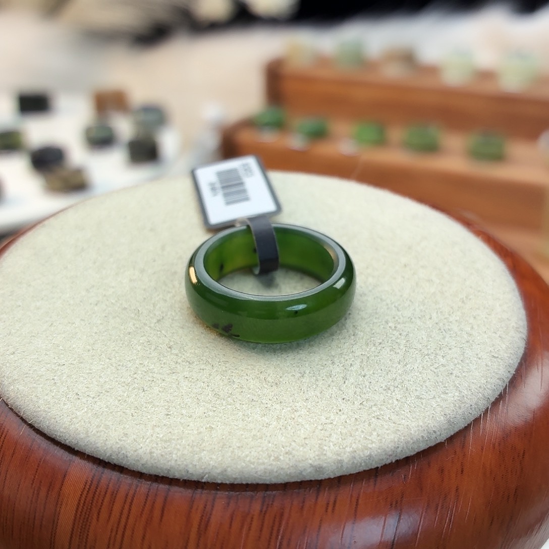 和田玉未镶嵌戒指i79红皮碧玉轮胎17.0mm