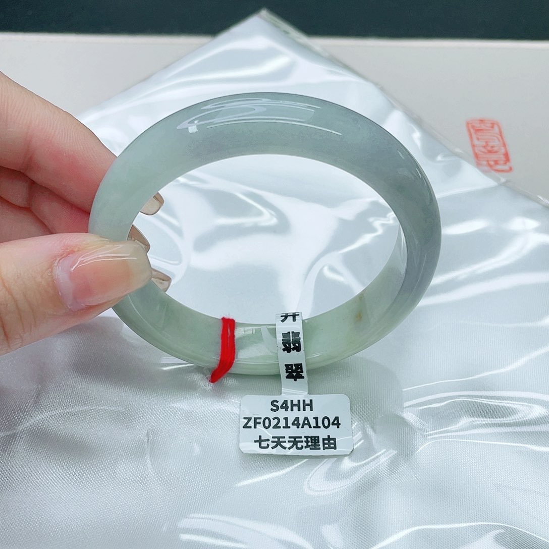 翡翠手镯未镶嵌正57.2