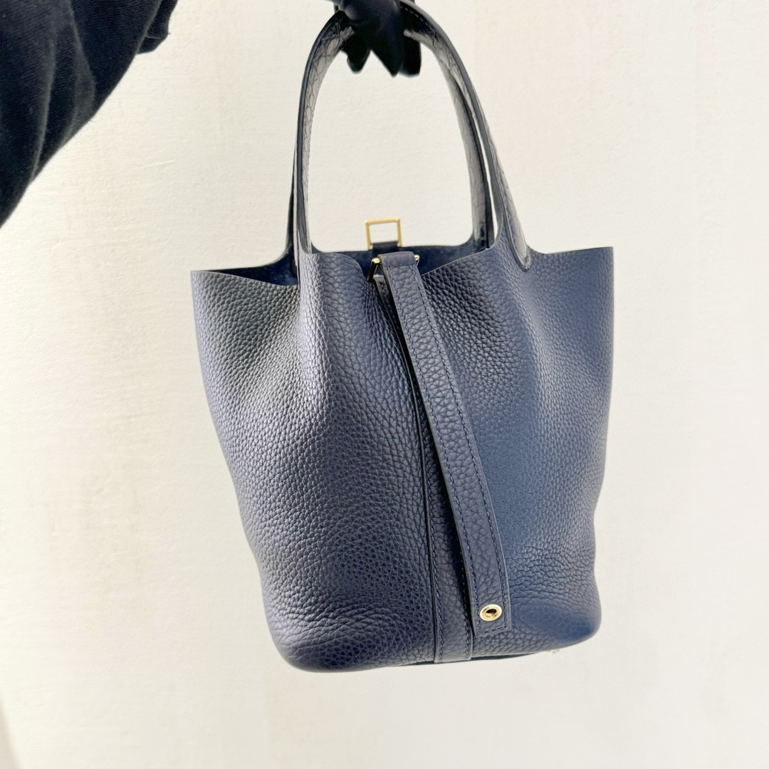 99新 Hermes/爱马仕 二手 Picotin水桶18 touch 午夜蓝 金扣y