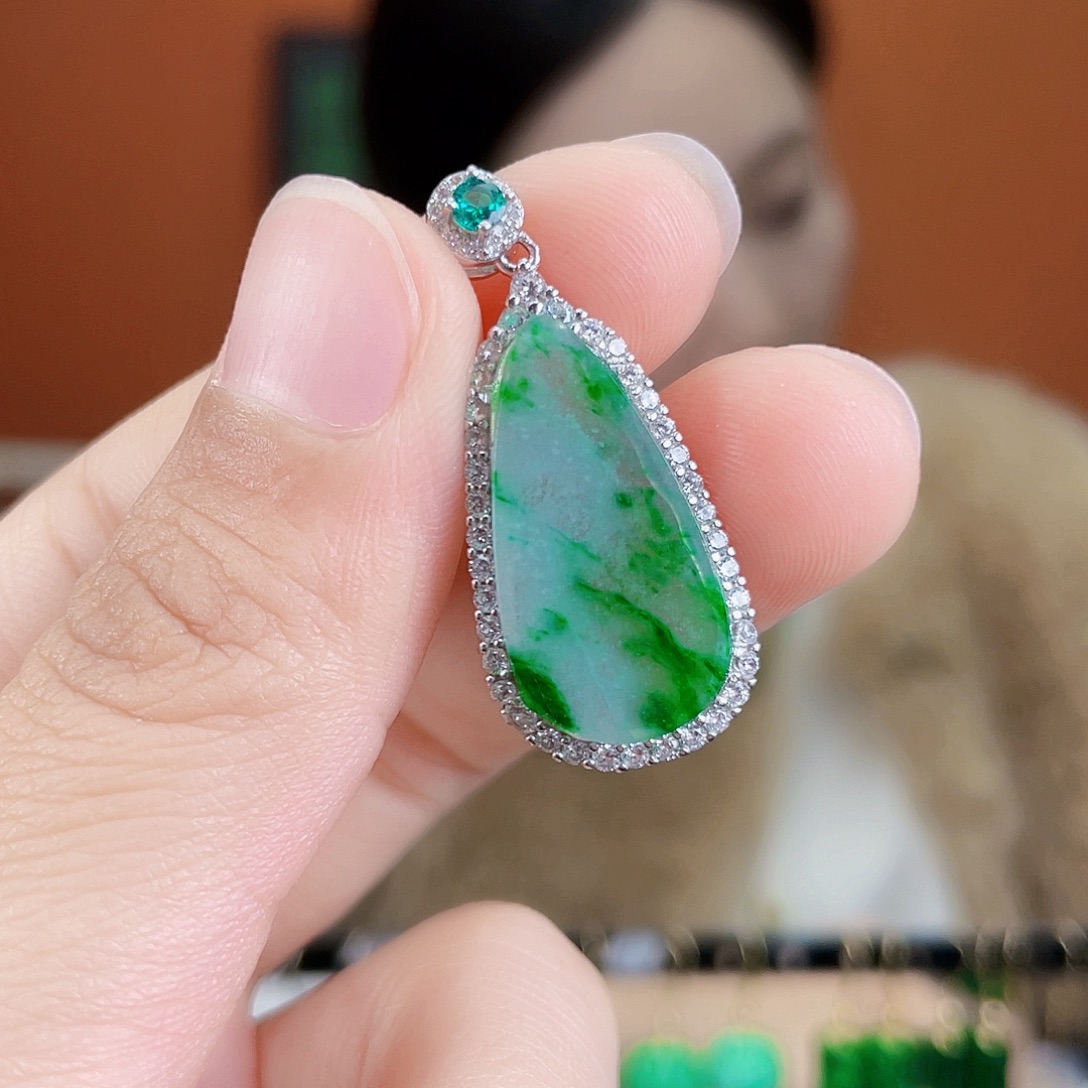 翡翠银S925镶嵌耳饰