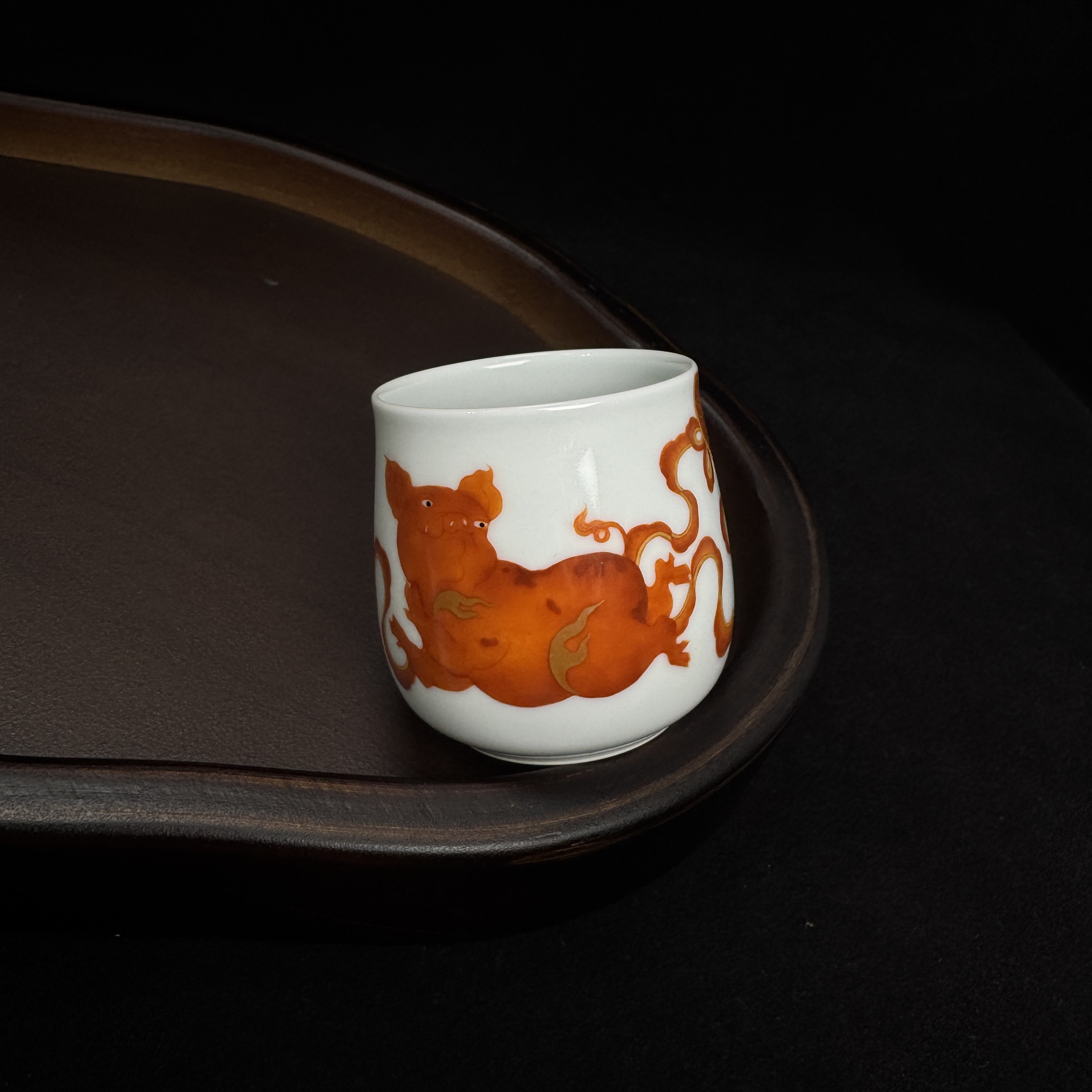 景德镇小卿亭仿明 明式青花矾红猪事顺遂主人杯