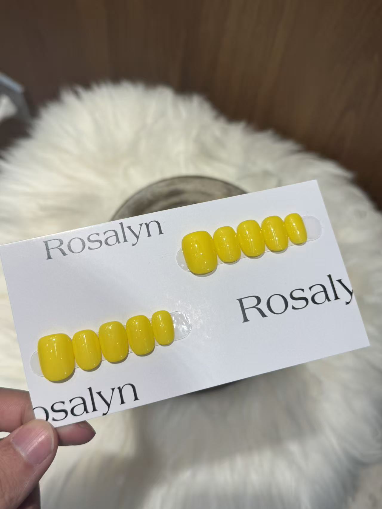 「黄布丁」 HollySelect小众手工穿戴甲