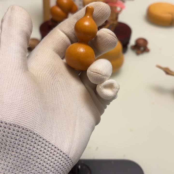 雪****天然手捻老皮葫芦