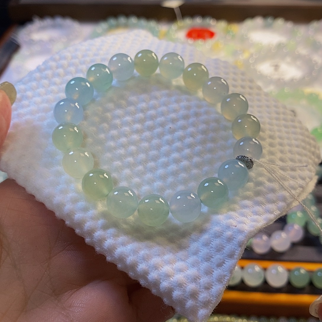 定制翡翠未镶嵌翡翠.