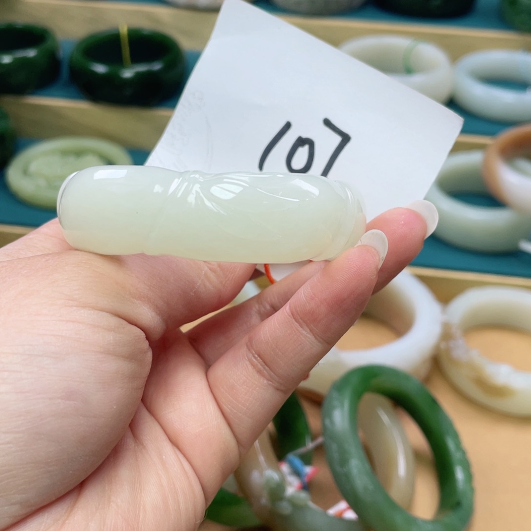 未镶嵌手镯和田玉圈口51