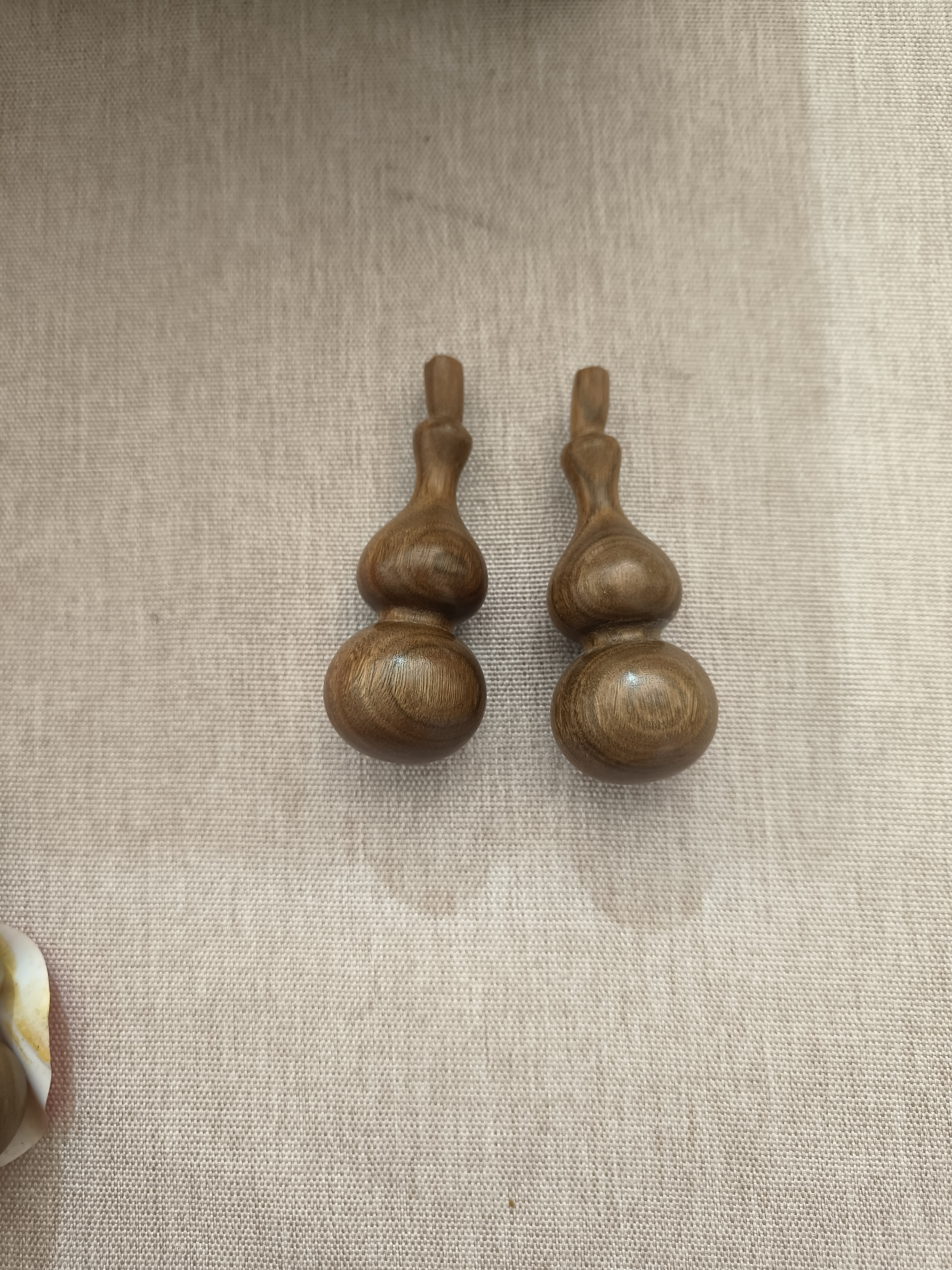 177   阿根廷绿檀木   葫芦一对(长度7.6)