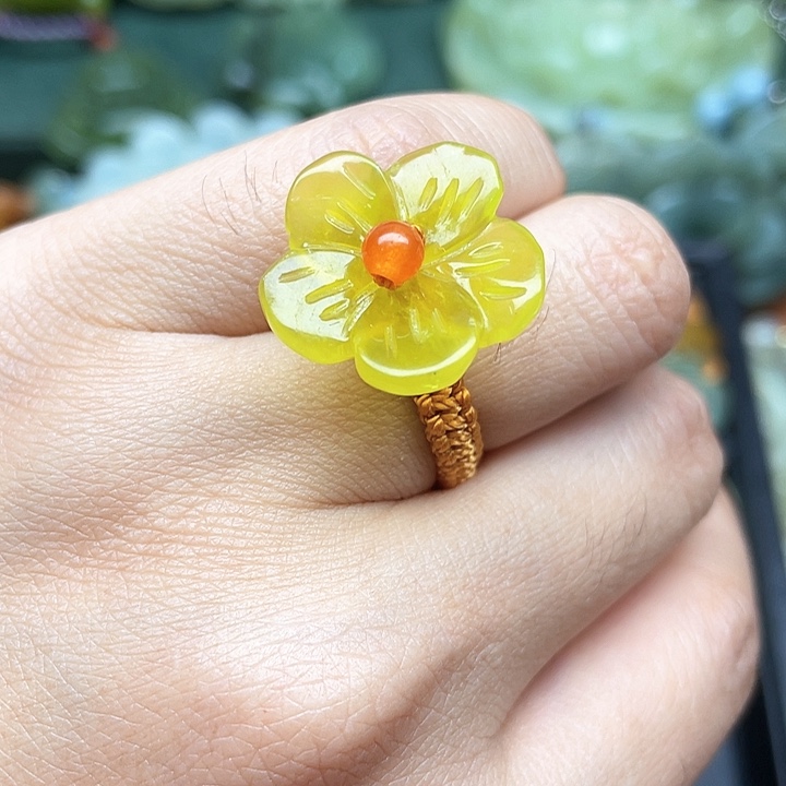 蛇纹石玉吊坠未镶嵌