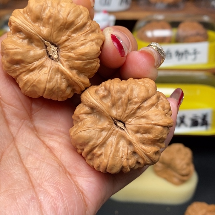 文玩核桃吊坠D****e40蛤蟆头