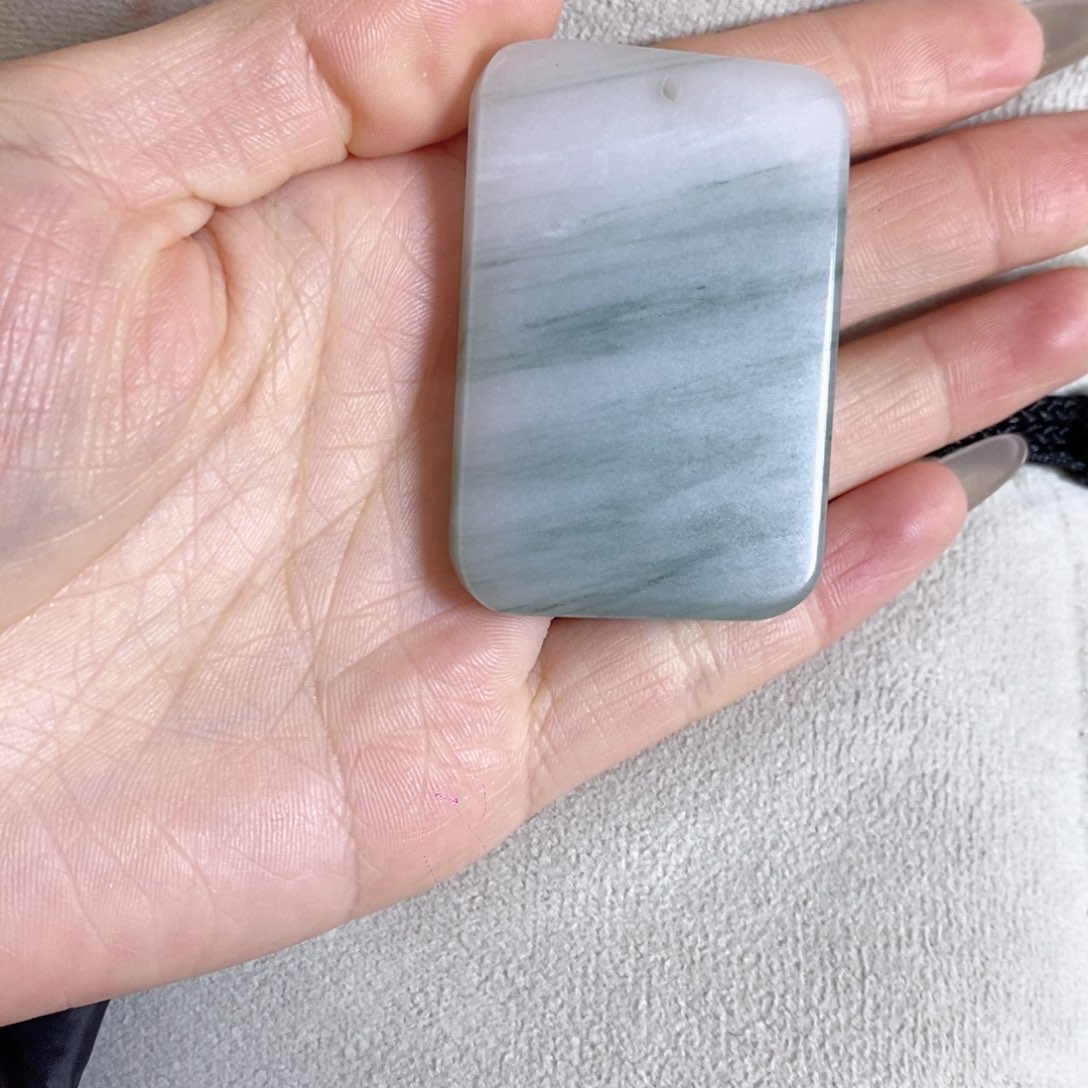 石英质玉颈饰未镶嵌