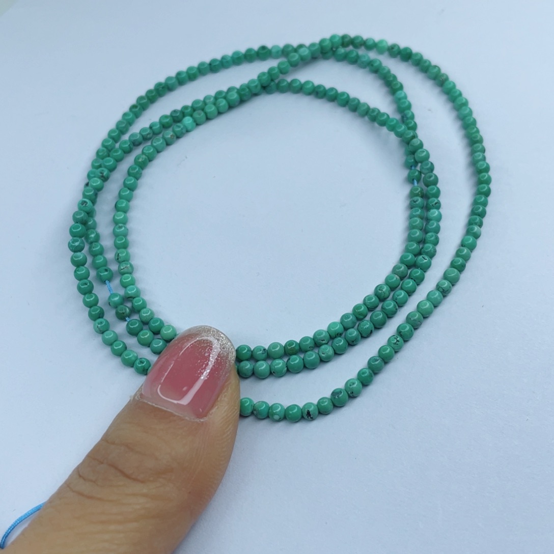 绿松石颈饰未镶嵌