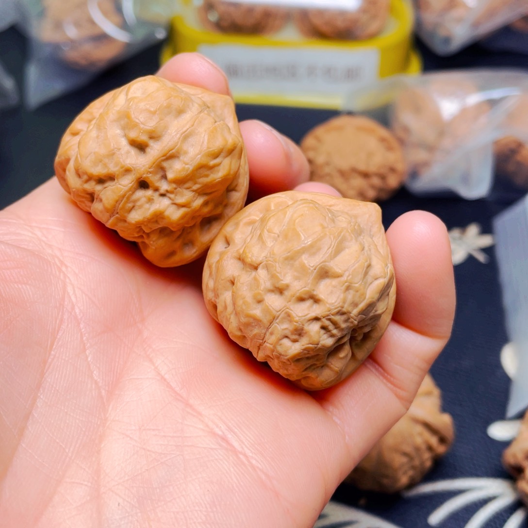 吊坠文玩核桃古蝉一对