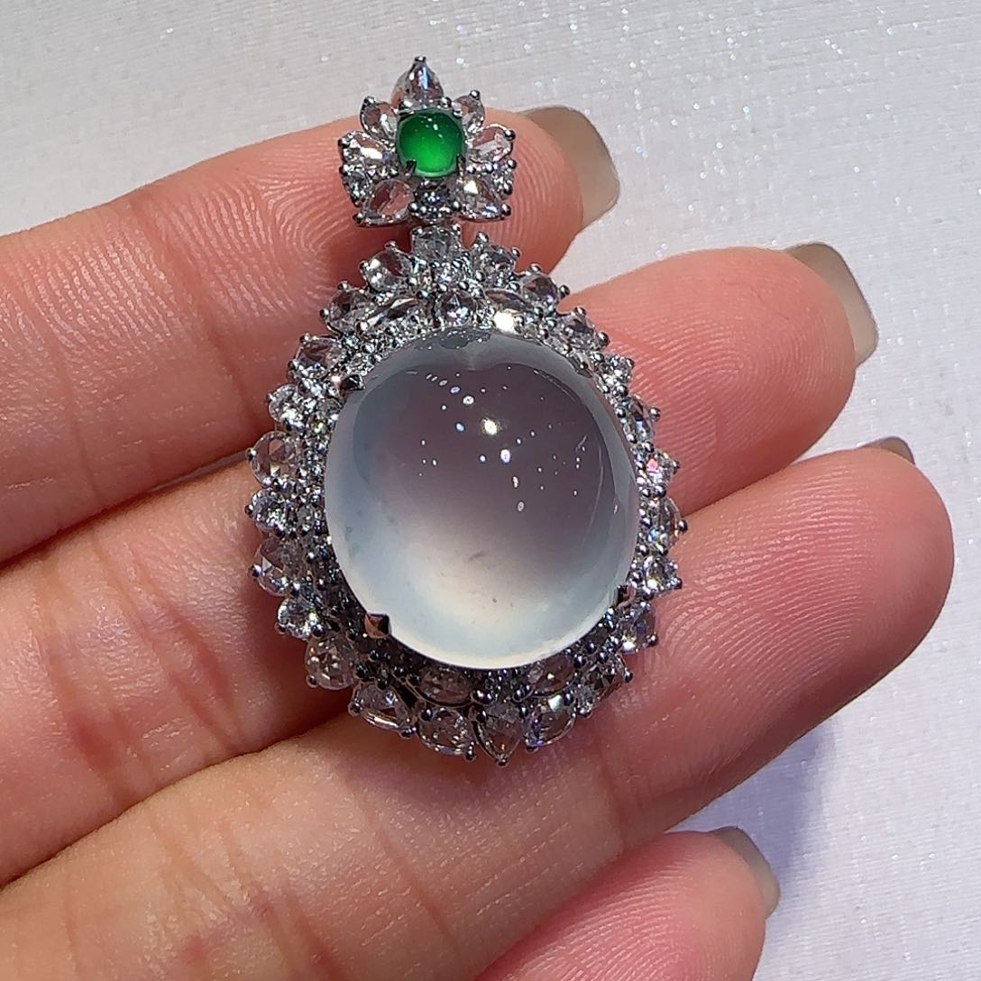 翡翠吊坠(不含链)18K金镶嵌吊坠