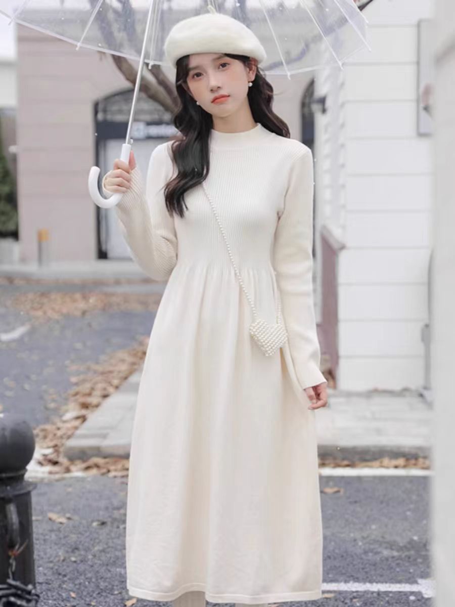秋冬秋季显瘦优雅高领修身连衣裙修身冬季打底时尚