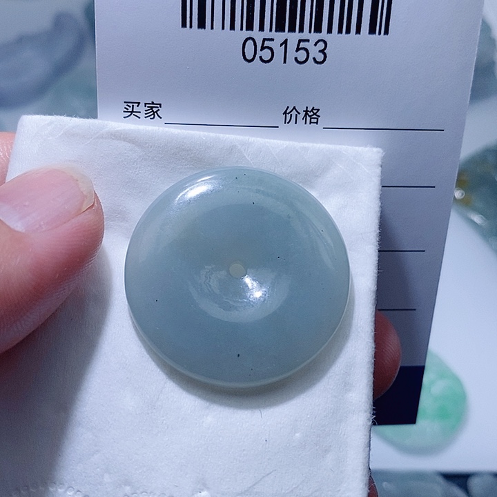 翡翠未镶嵌颈饰天光墟翡翠市场现金代购