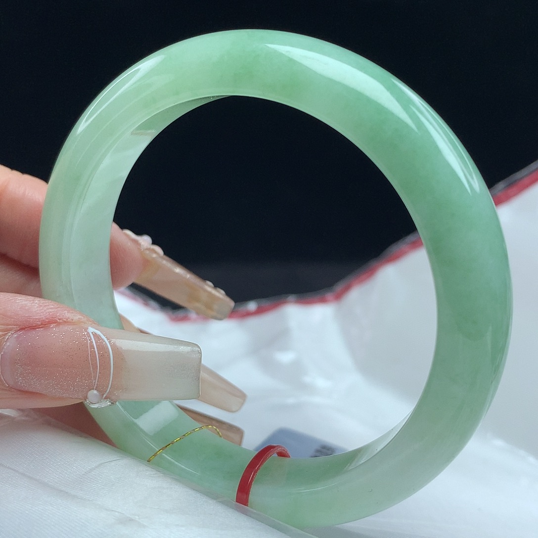 翡翠手镯未镶嵌54圈2759