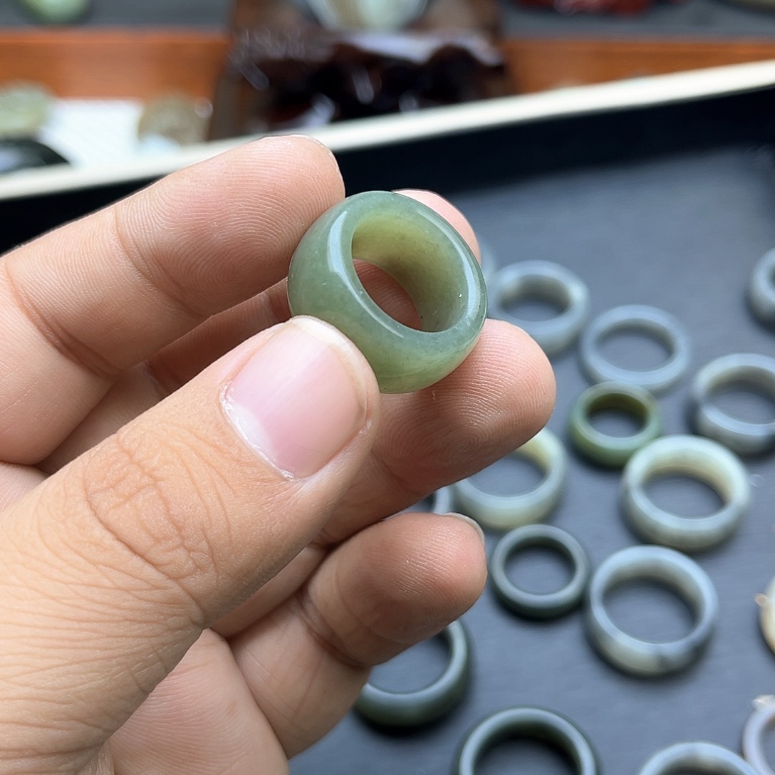 和田玉挂件未镶嵌会*