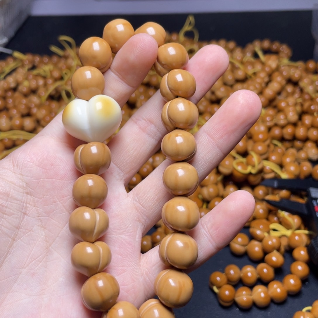 宽***宏猴头核桃吊坠屁桃