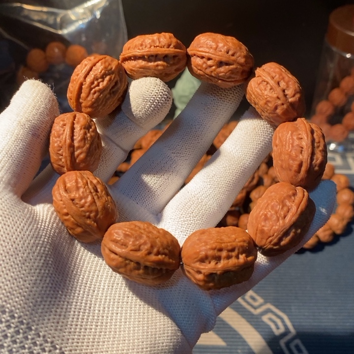 文玩核桃手串……52