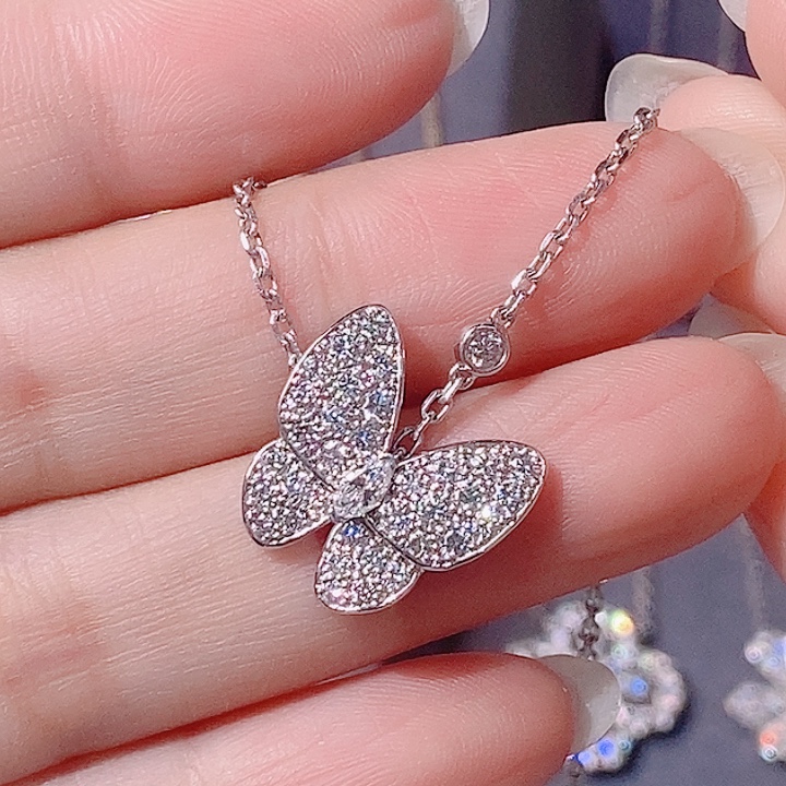 铂Pt950镶嵌实验室培育钻石1克拉重金重工梵家蝴蝶项链