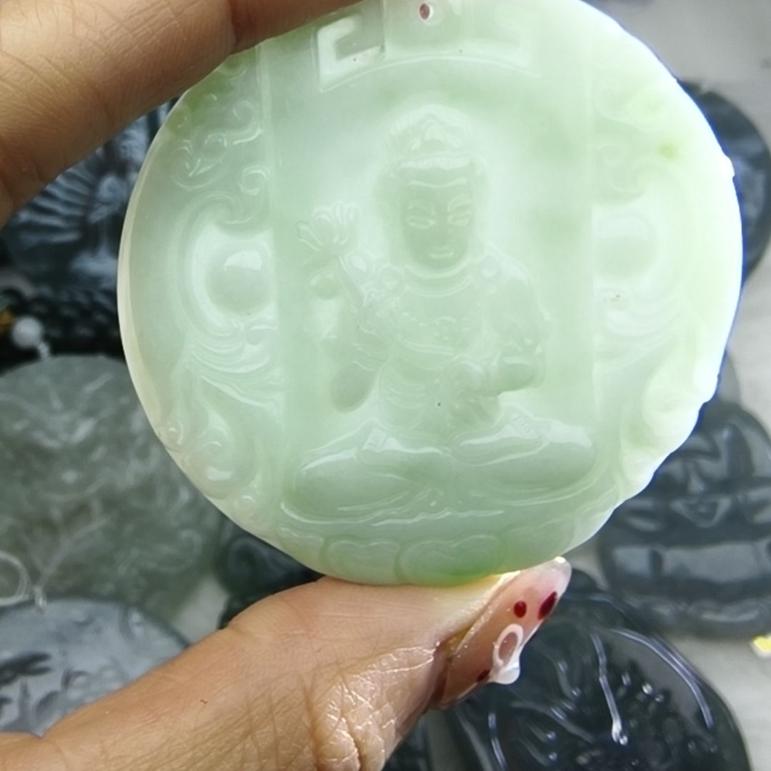 翡翠吊坠(不含链)未镶嵌