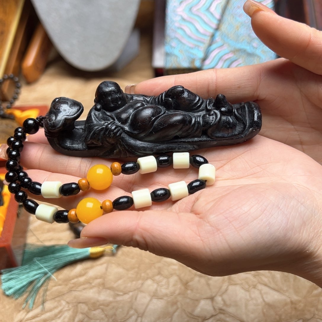 大叶紫檀（黑酸枝木类）