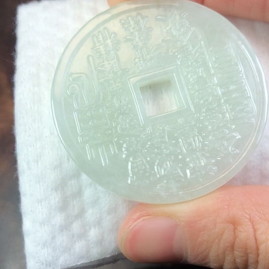 翡翠未镶嵌颈饰缅甸A货，每天下午1点半开播