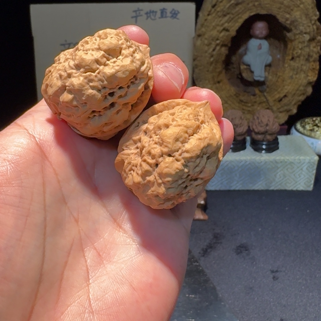 武***夫文玩核桃把件云南铁核桃46