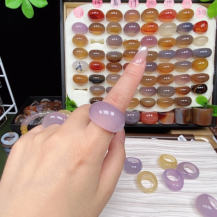 宝****玛瑙/玉髓合金戒指