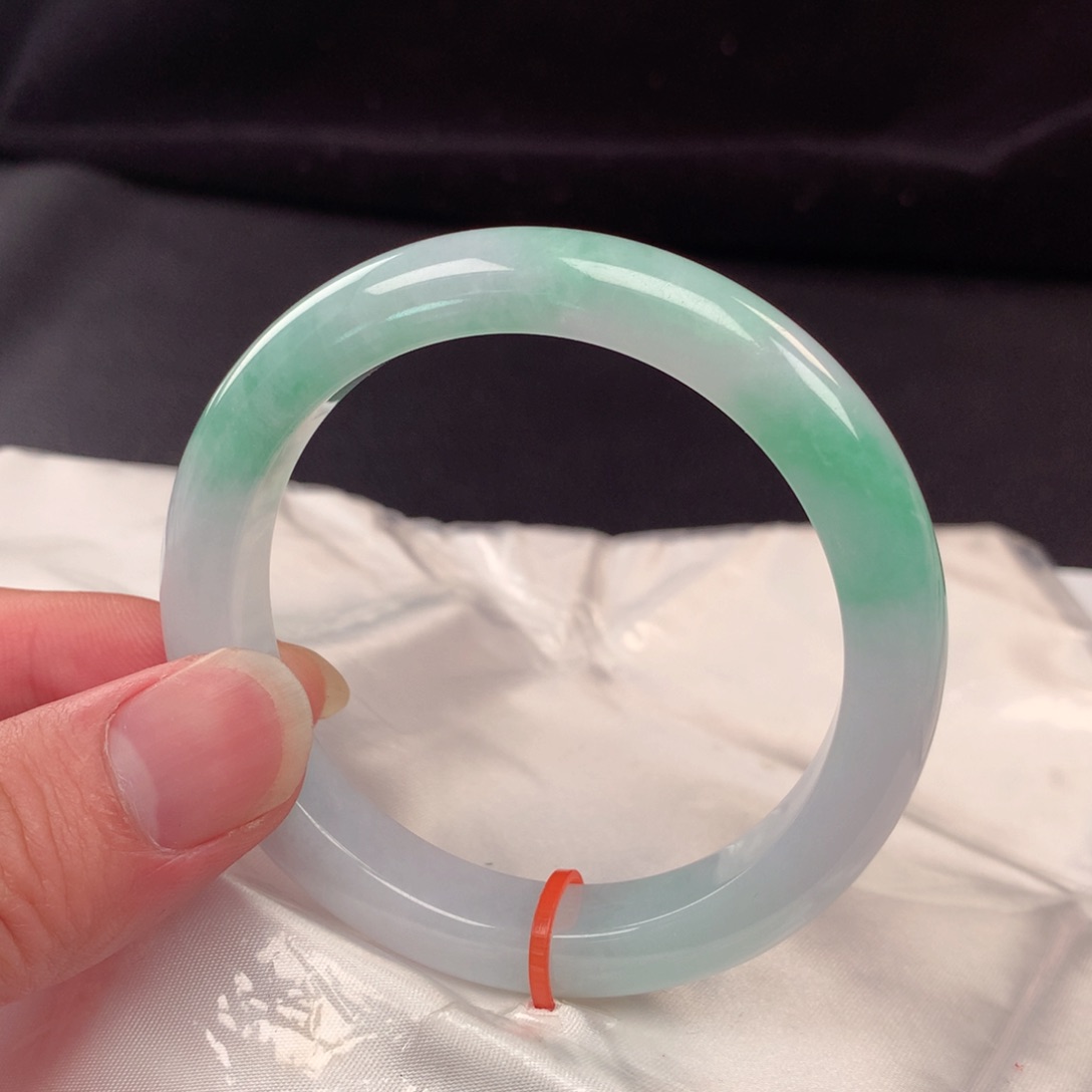 未镶嵌手镯翡翠715