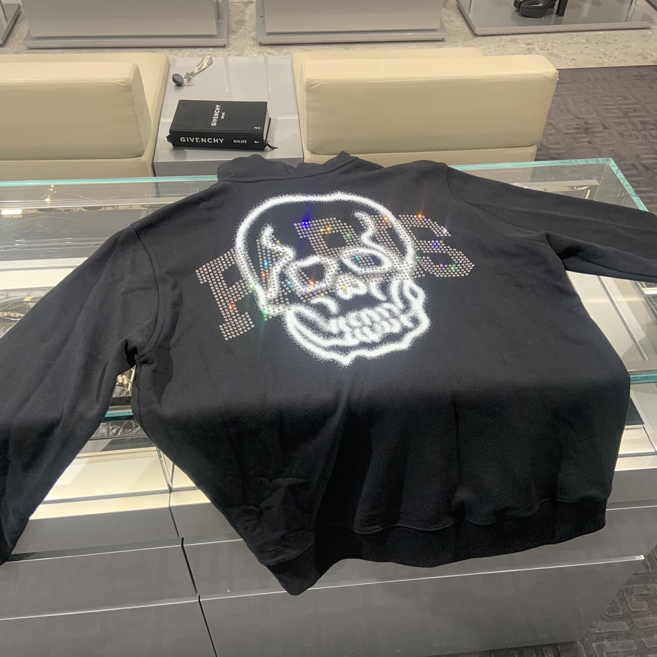 全新未使用 Givenchy/纪梵希 男士外套卫衣黑色