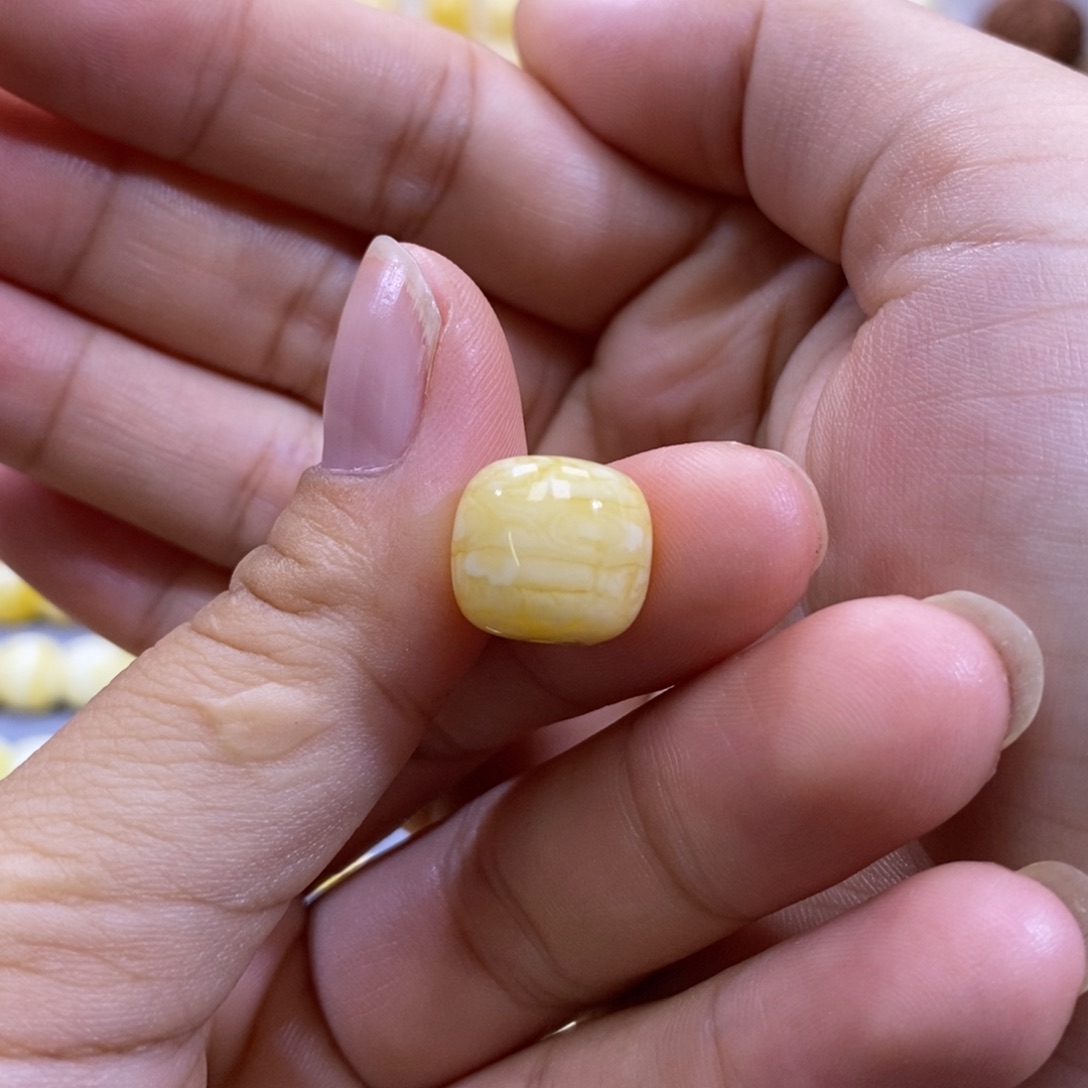 琥珀未镶嵌珠宝奇石12.9