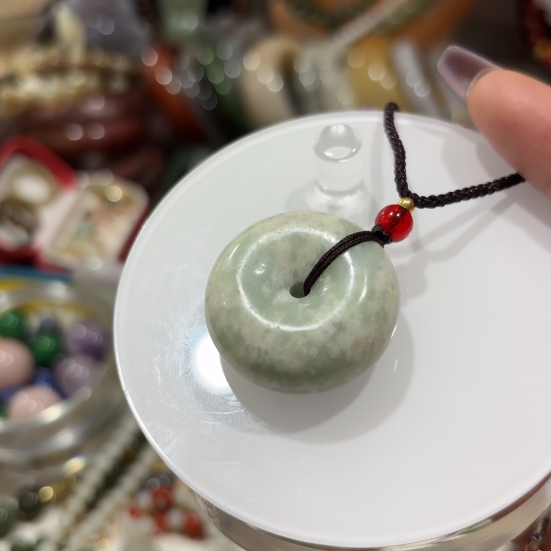 岫岩老玉（透闪石质玉）未镶嵌颈饰4842