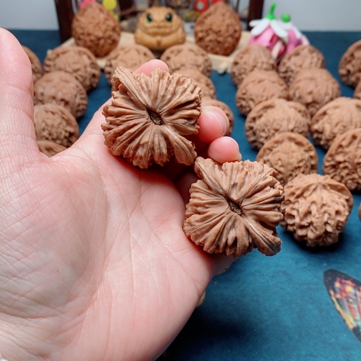 文玩核桃把件四座楼46