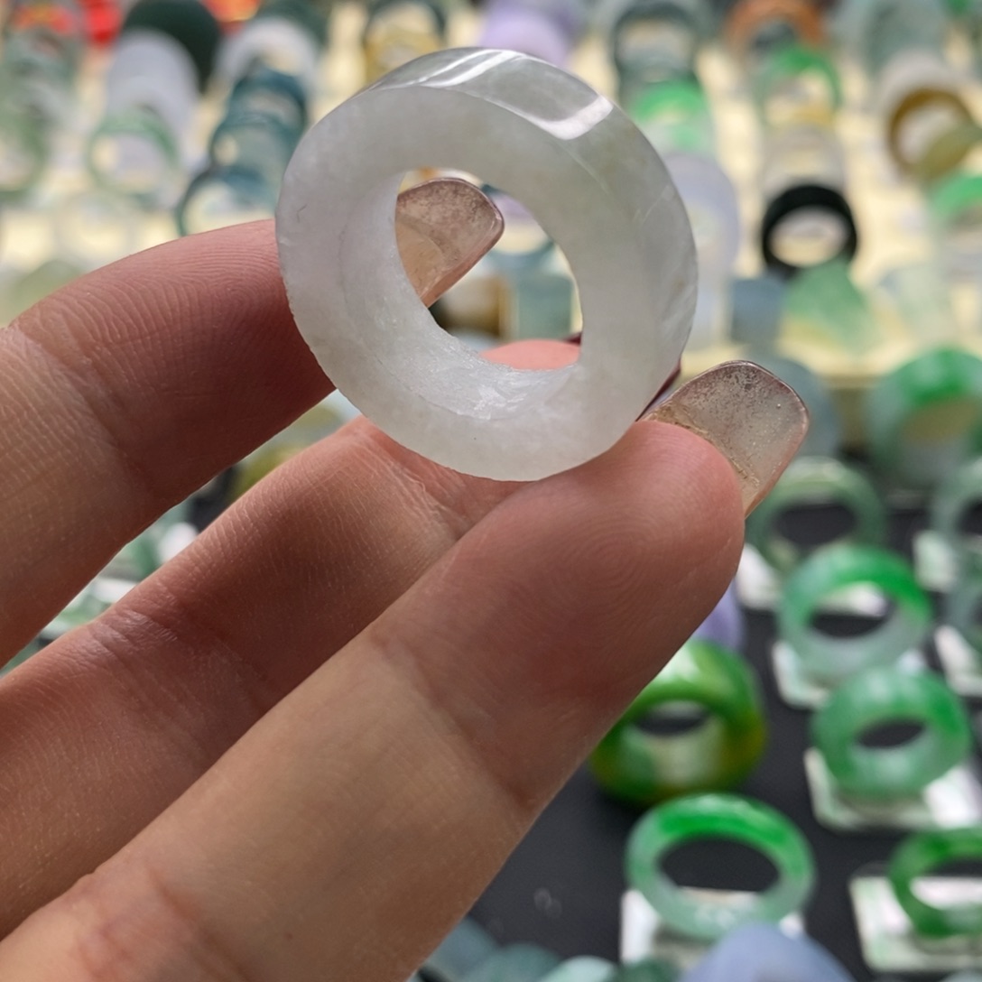 定制翡翠未镶嵌翡翠戒指15-20有纹裂