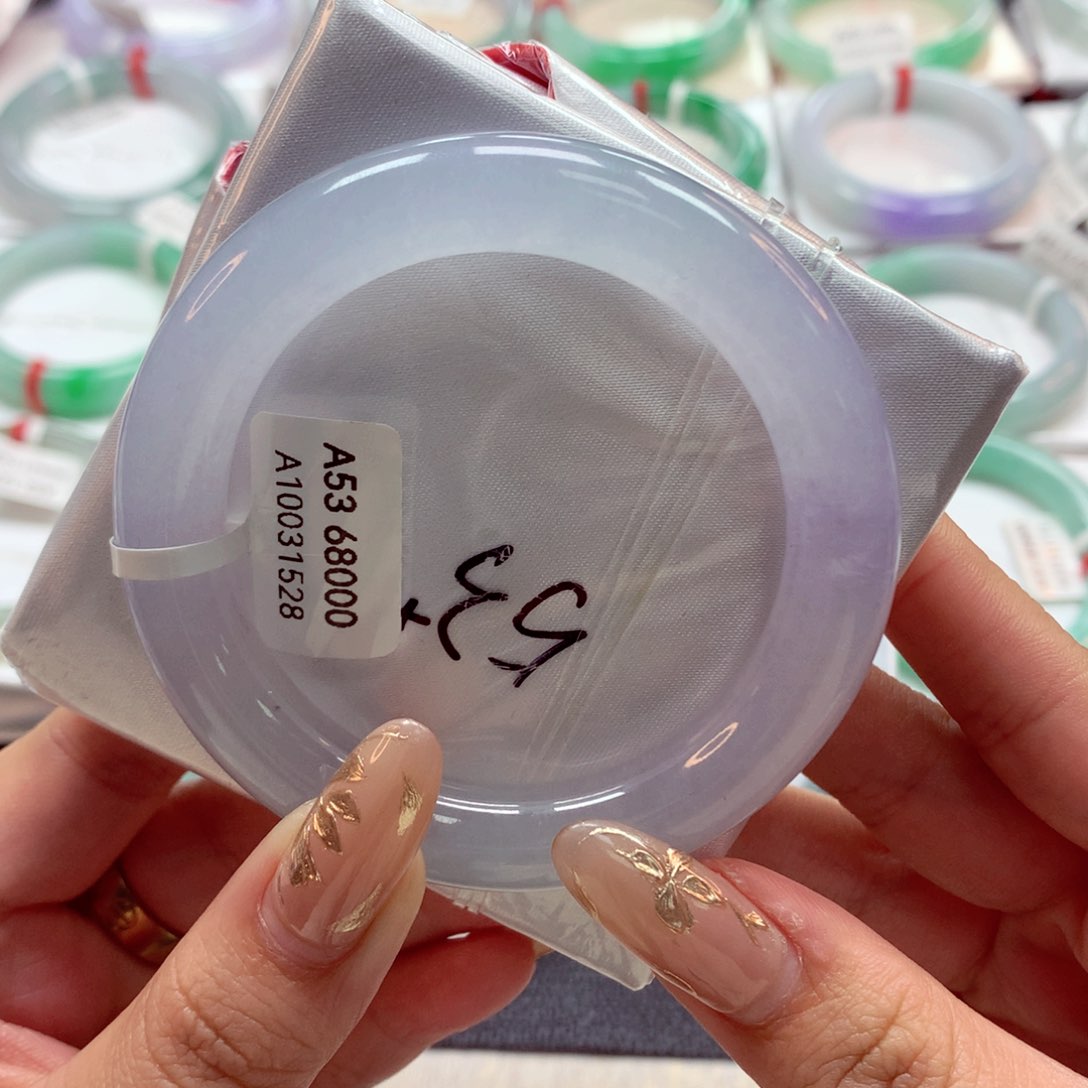 翡翠手镯（圆镯）未镶嵌22（52号）有纹