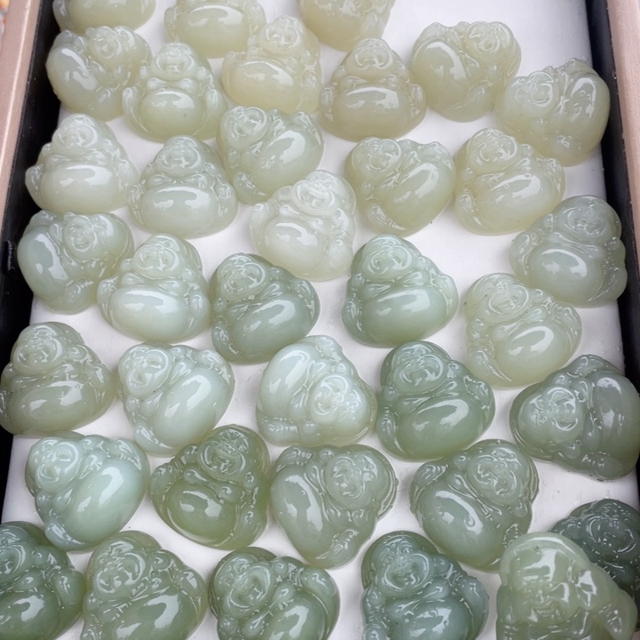 和田玉未镶嵌吊坠(不含链)约25佛公