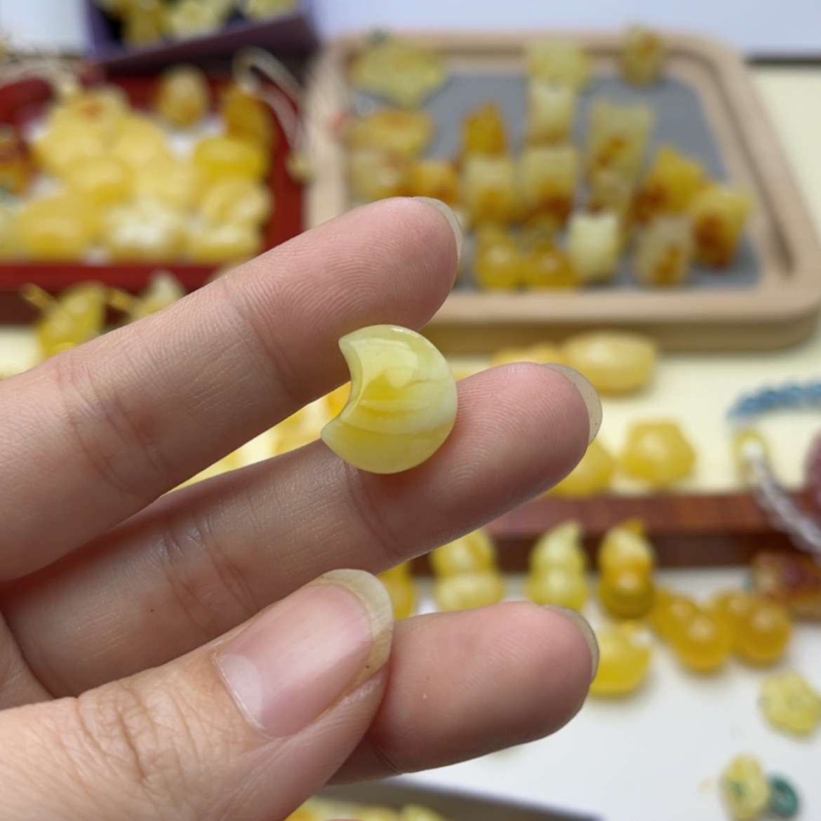 【闪购商品】蜜蜡裸石未镶嵌配饰