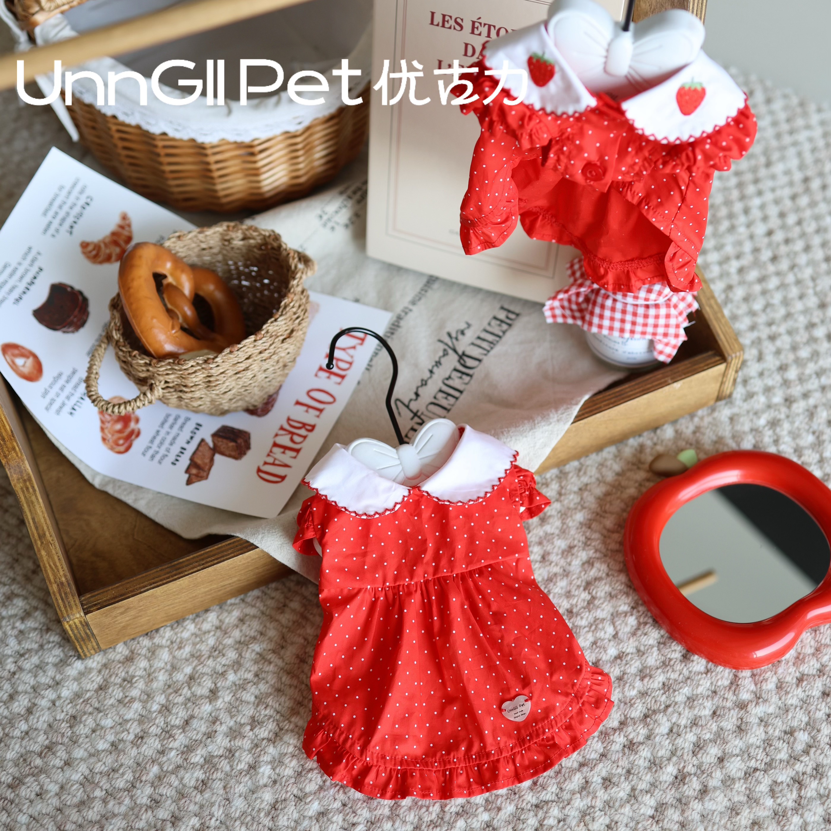 UnnGllPet优古力原创草莓果酱娃娃领刺绣波点衬衫裙宠物狗狗衣服