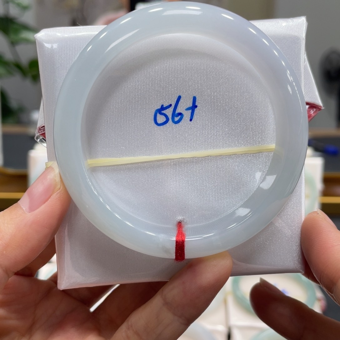 翡翠未镶嵌手镯翡翠