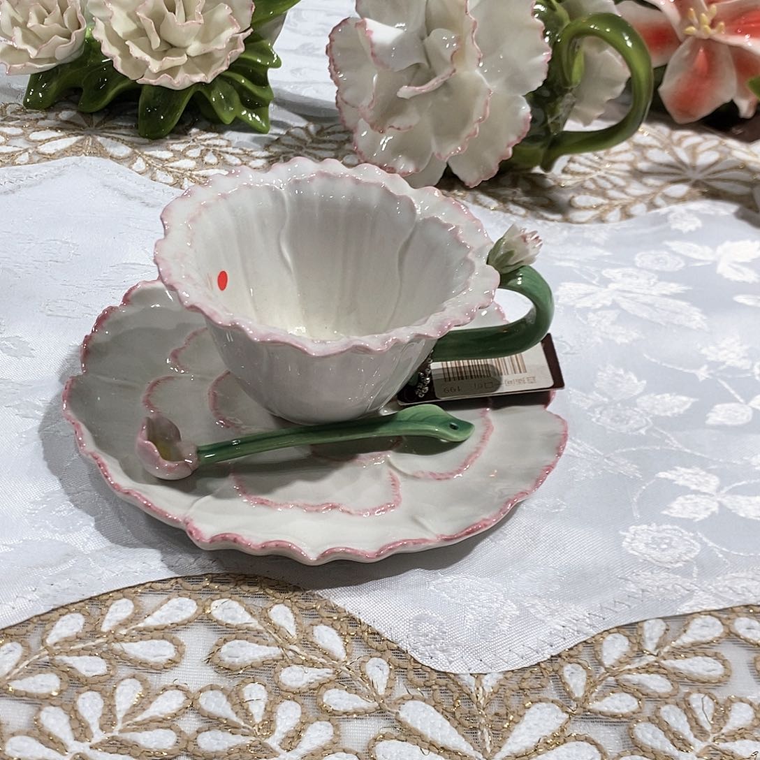 摆件0125骨瓷康乃馨杯碟礼盒装