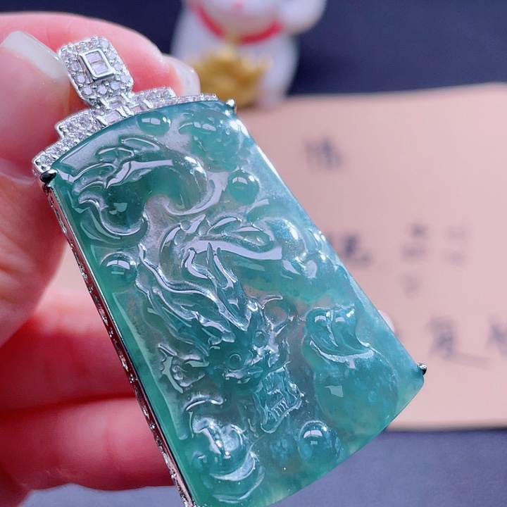 翡翠吊坠(不含链)未镶嵌