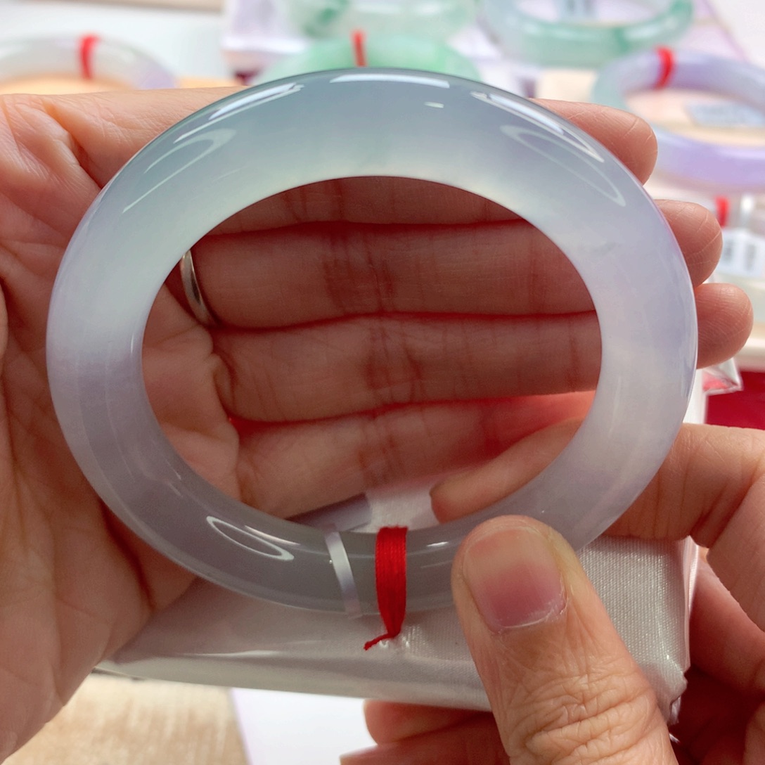 翡翠手镯（圆镯）未镶嵌、****…分单2A