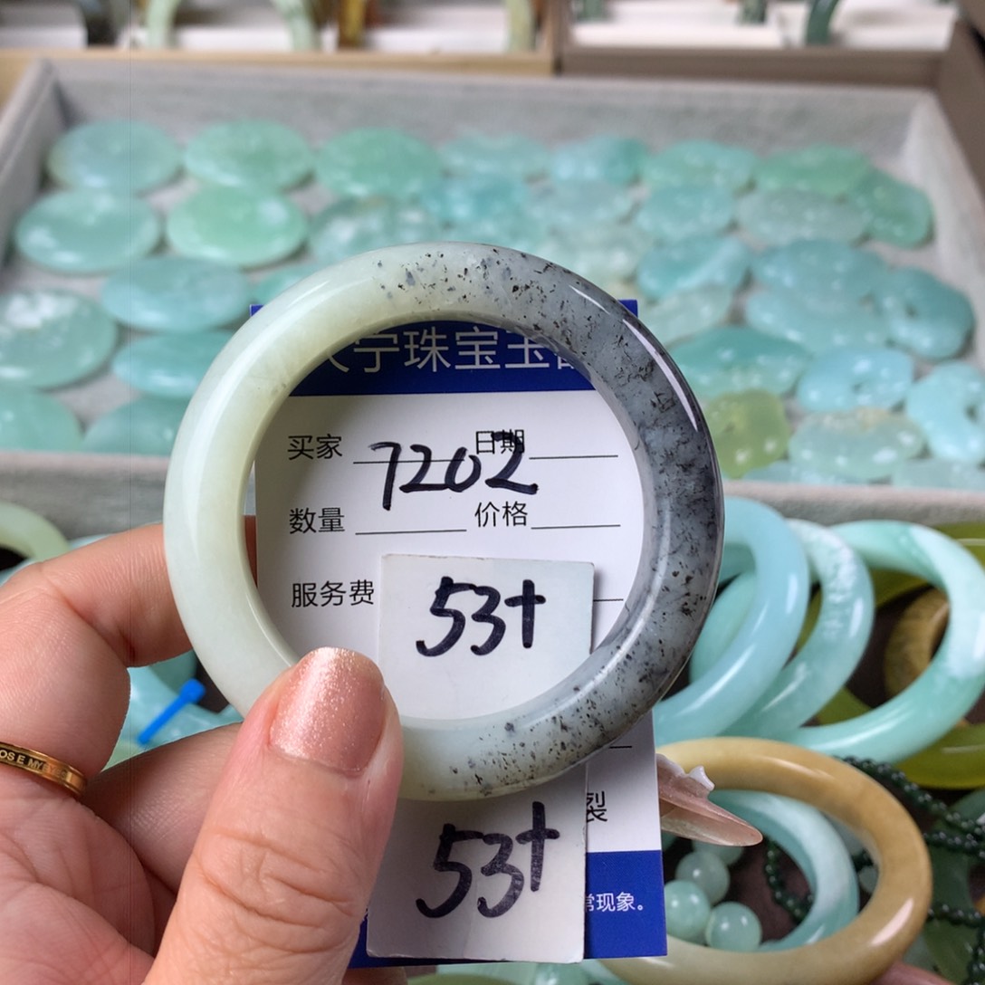 蛇纹石玉手镯未镶嵌7202