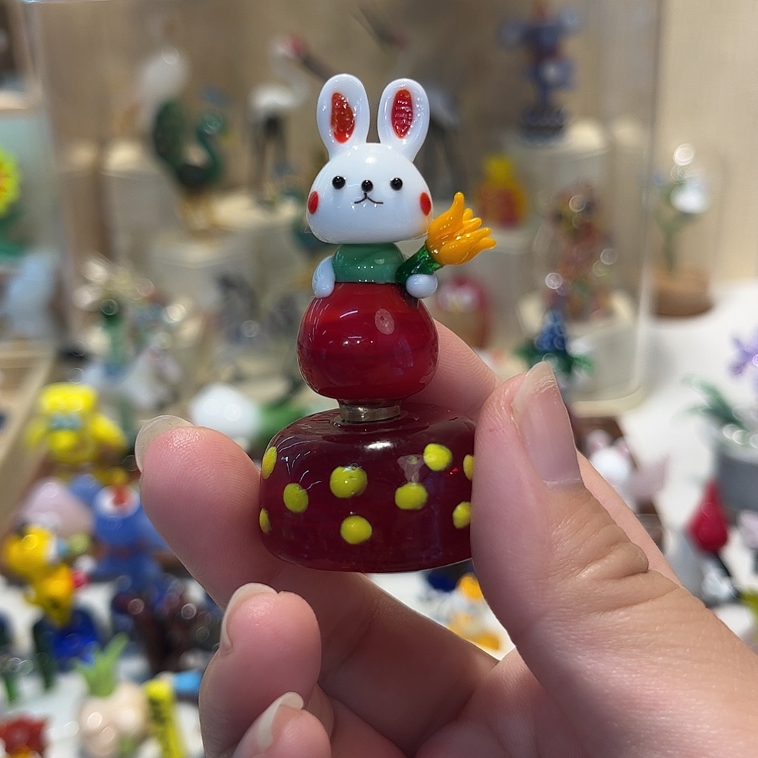 手工艺品琉璃旋转小兔子